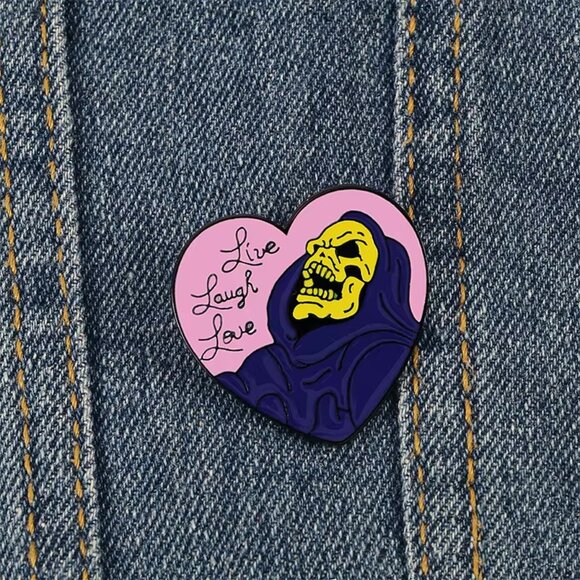 Funny Sardonic Skeletor (Masters of The Universe) 'Live Laugh Love' Enamel Pin - Picture 5 of 8